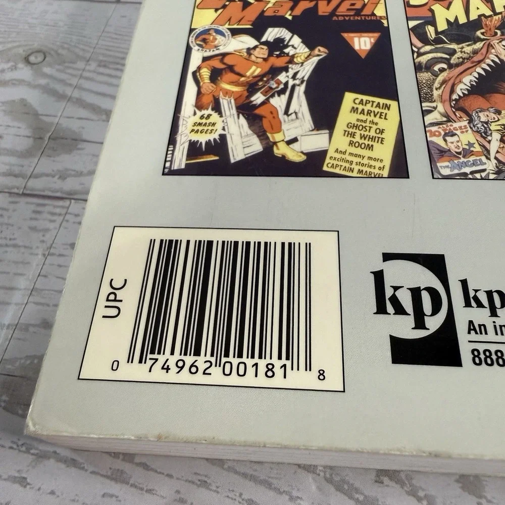 Standard Guide To Golden Age Comics Alex G. Malloy & Stuart W. Wells Full Color